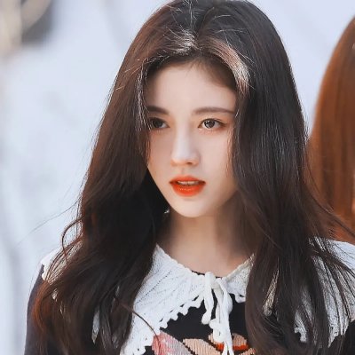 女人与英雄